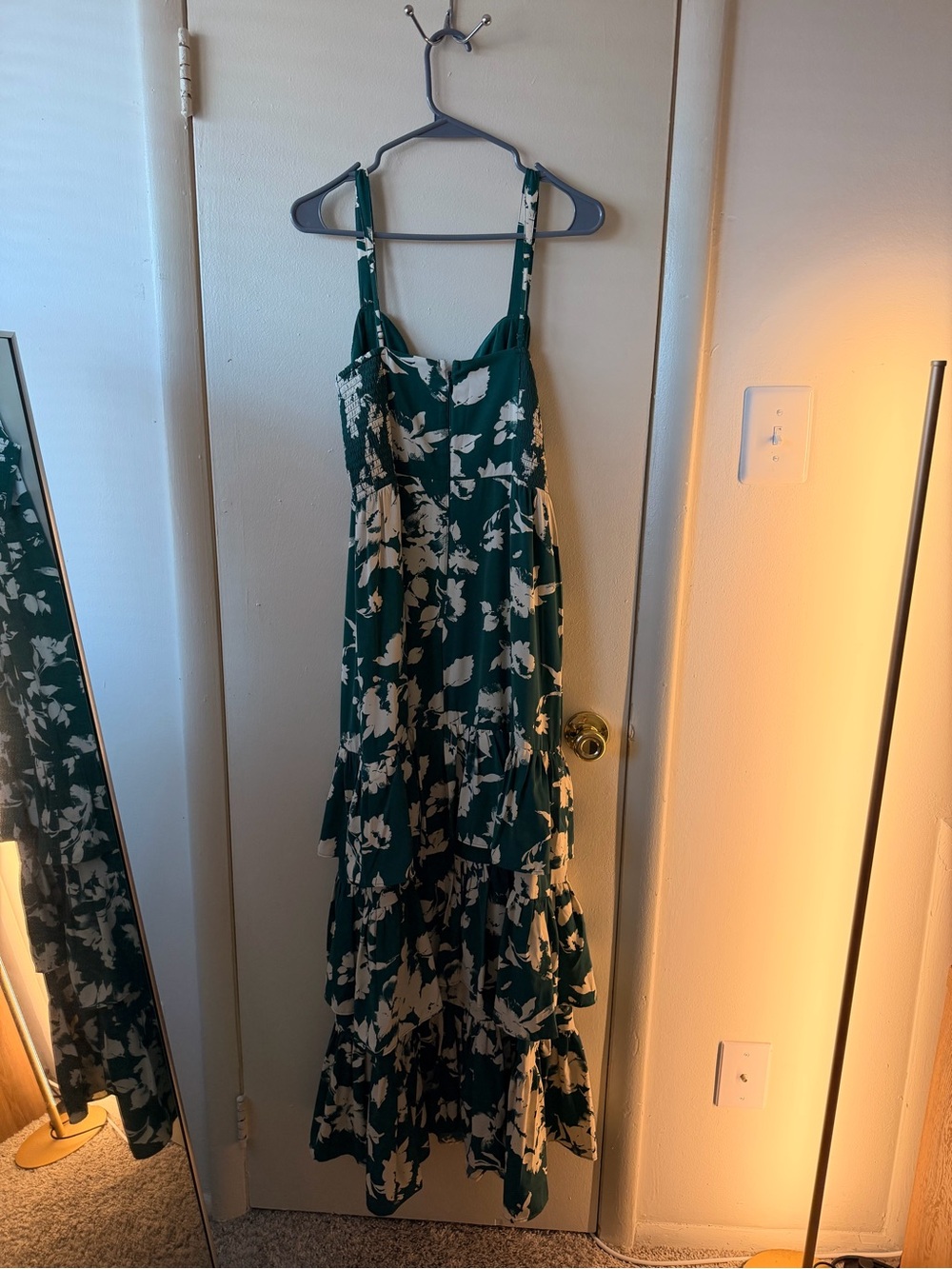Abercrombie & Fitch Green and Cream Floral Tiered Maxi Dress - Picture 2 of 4